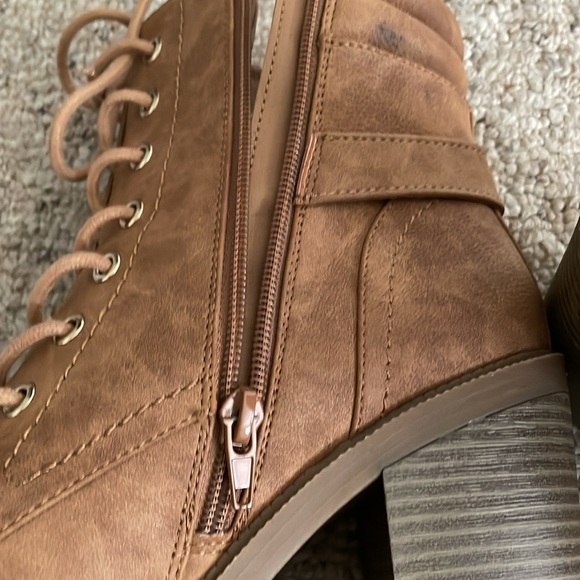 Guess Jaydyn High Heel Platform Combat Boots - Picture 5 of 13